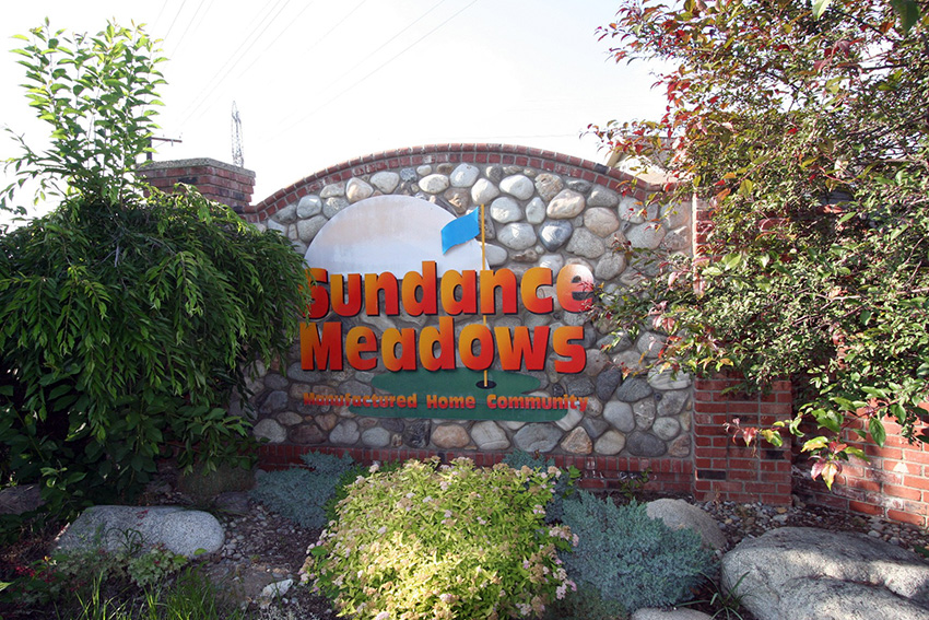 sundance-community-entrance-sign